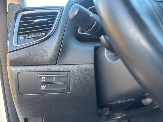 Used 2015 MAZDA MAZDA3 i Grand Touring image 27