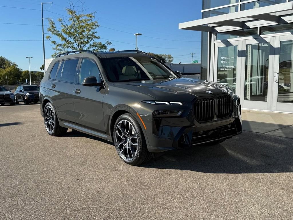 New 2026 BMW X7 xDrive40i w/ Dynamic Handling Package