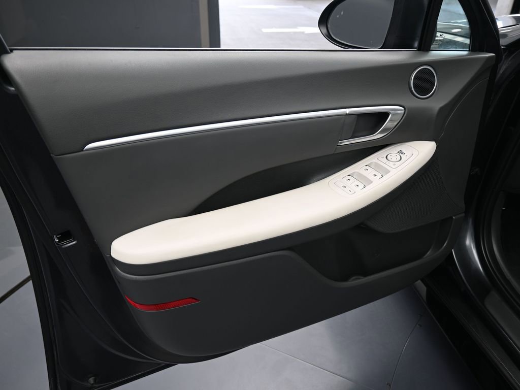 Used 2023 Hyundai Sonata SEL image 16