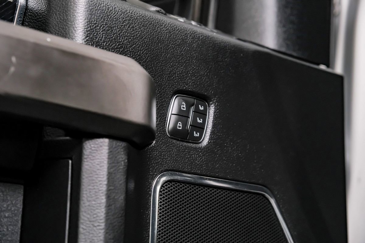 Used 2021 Ford F450 Platinum w/ FX4 Off-Road Package image 46