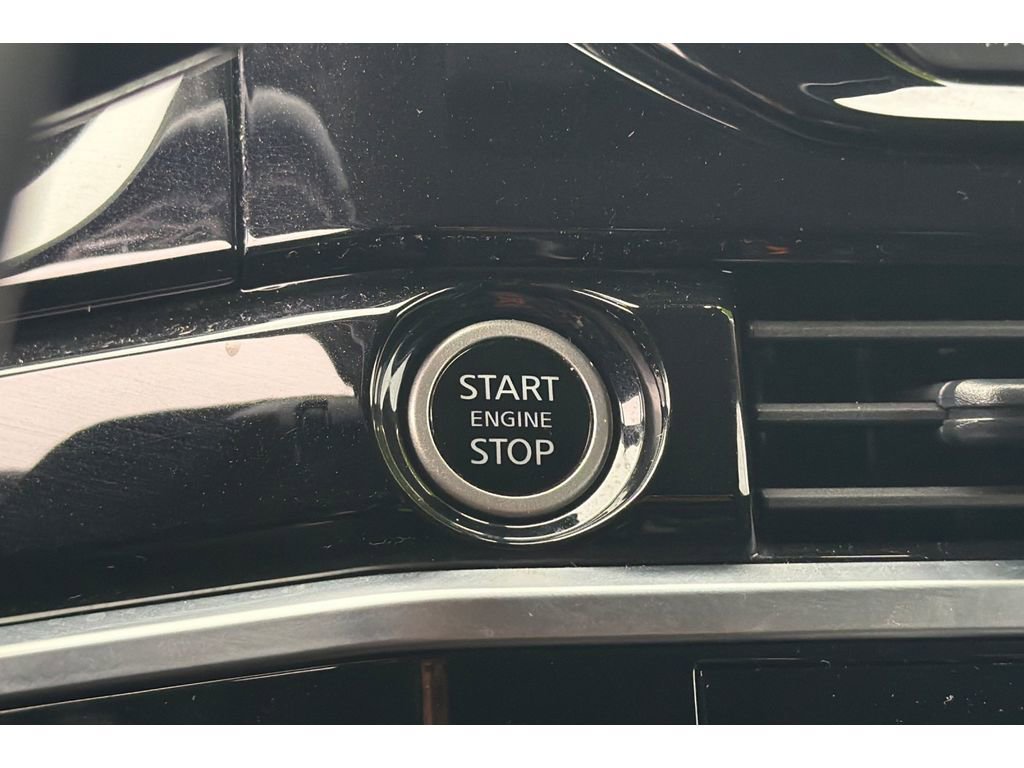 Used 2024 Nissan Pathfinder SV FWD image 26