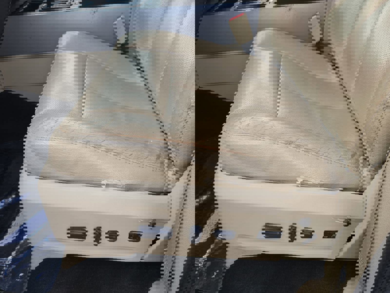 Used 2016 Ford Expedition EL XLT w/ Equipment Group 202A image 31