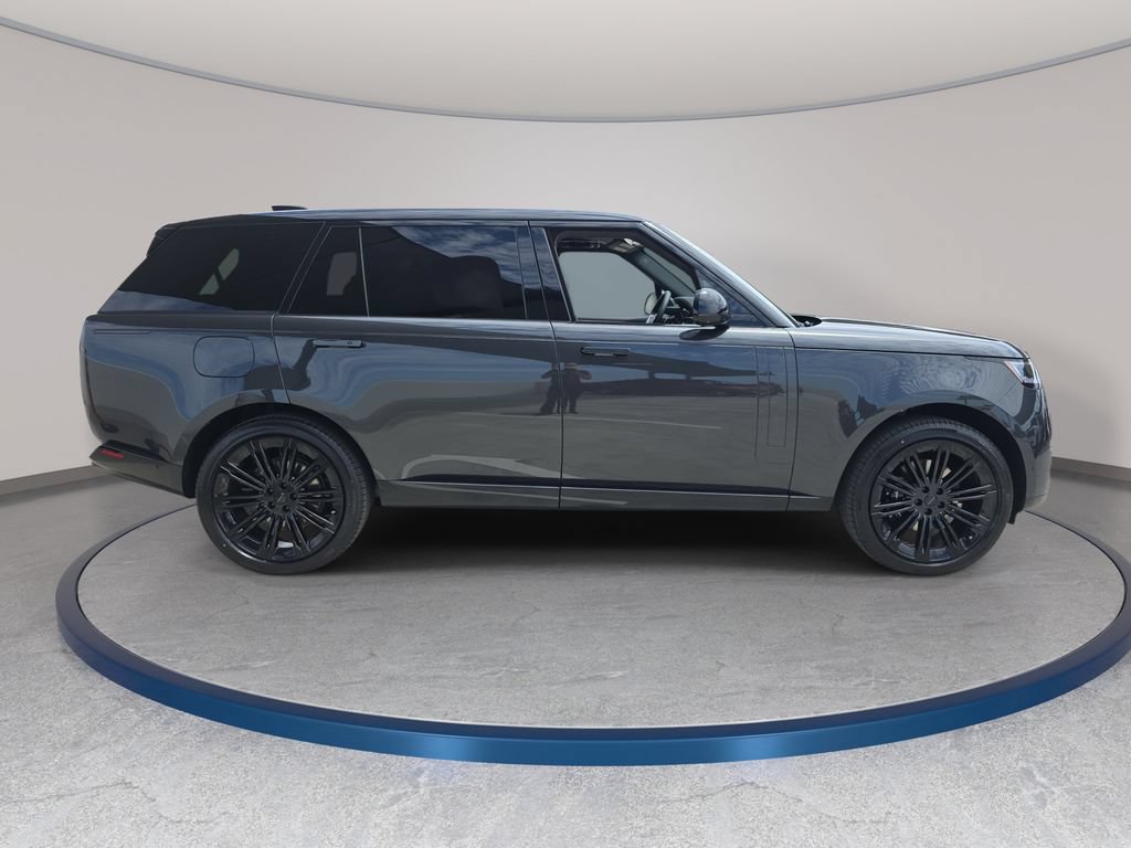 New 2026 Land Rover Range Rover Long Wheelbase SE AWD/4WD image 4