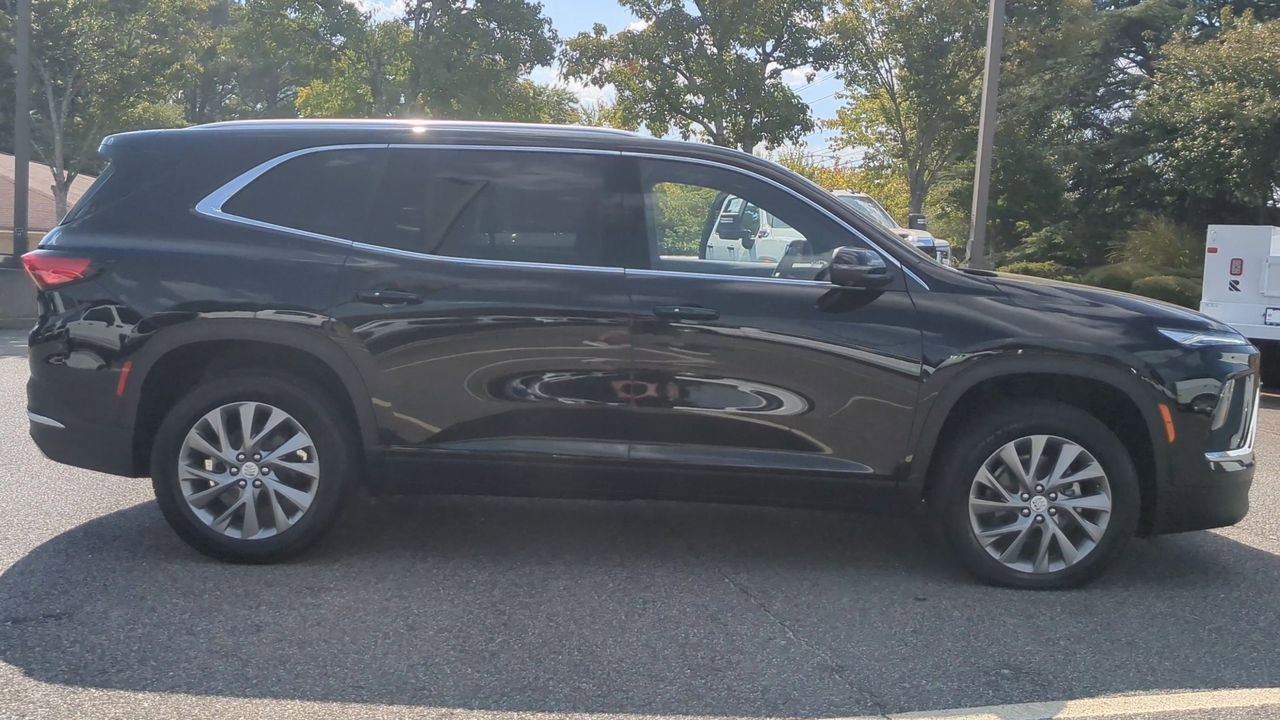 New 2026 Buick Enclave Preferred image 9