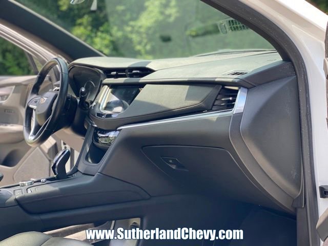 Used 2024 Cadillac XT6 Luxury w/ LPO, Floor Liner Package FWD image 20
