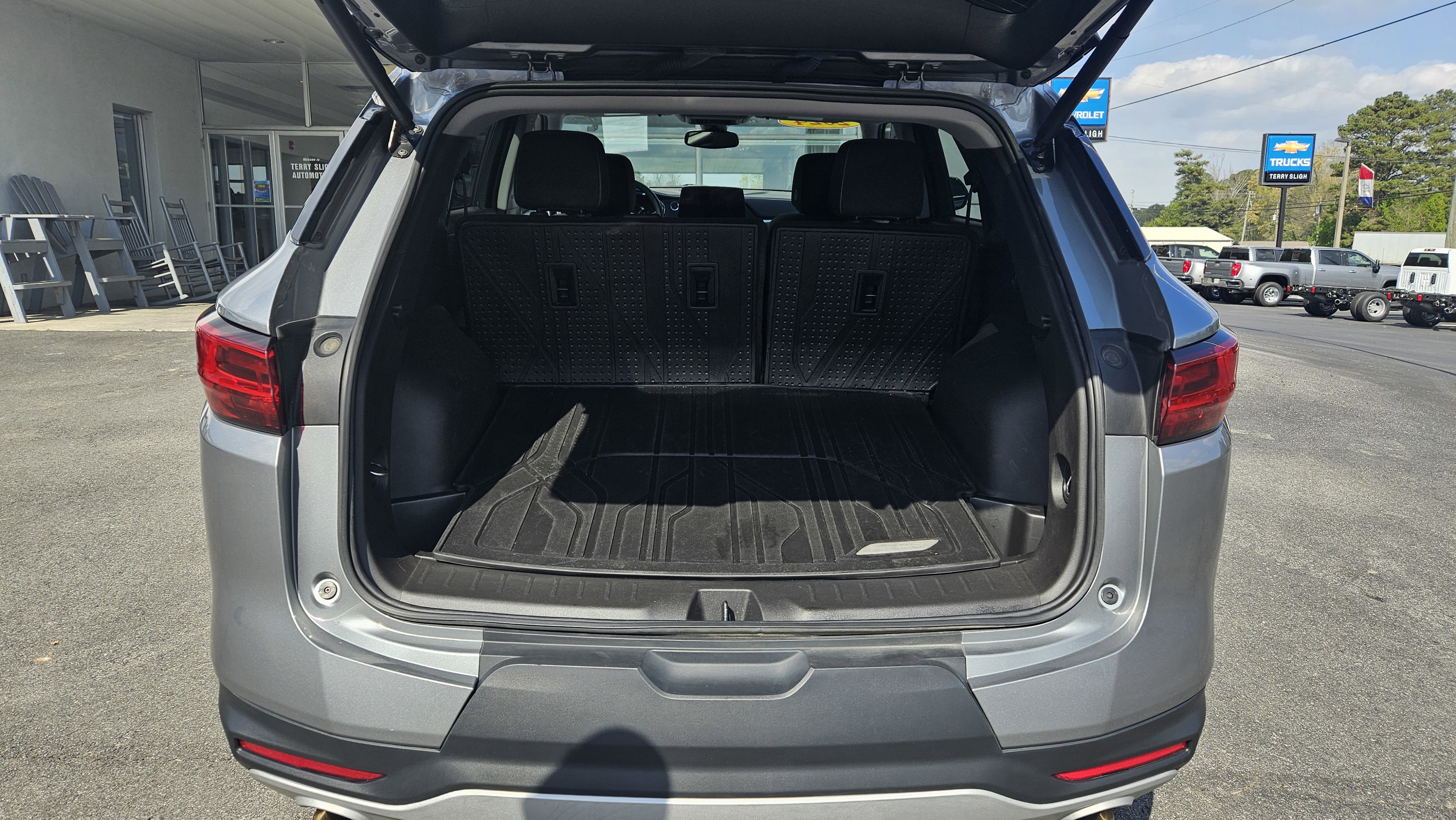 Used 2024 Chevrolet Blazer LT w/ Redline Edition image 9