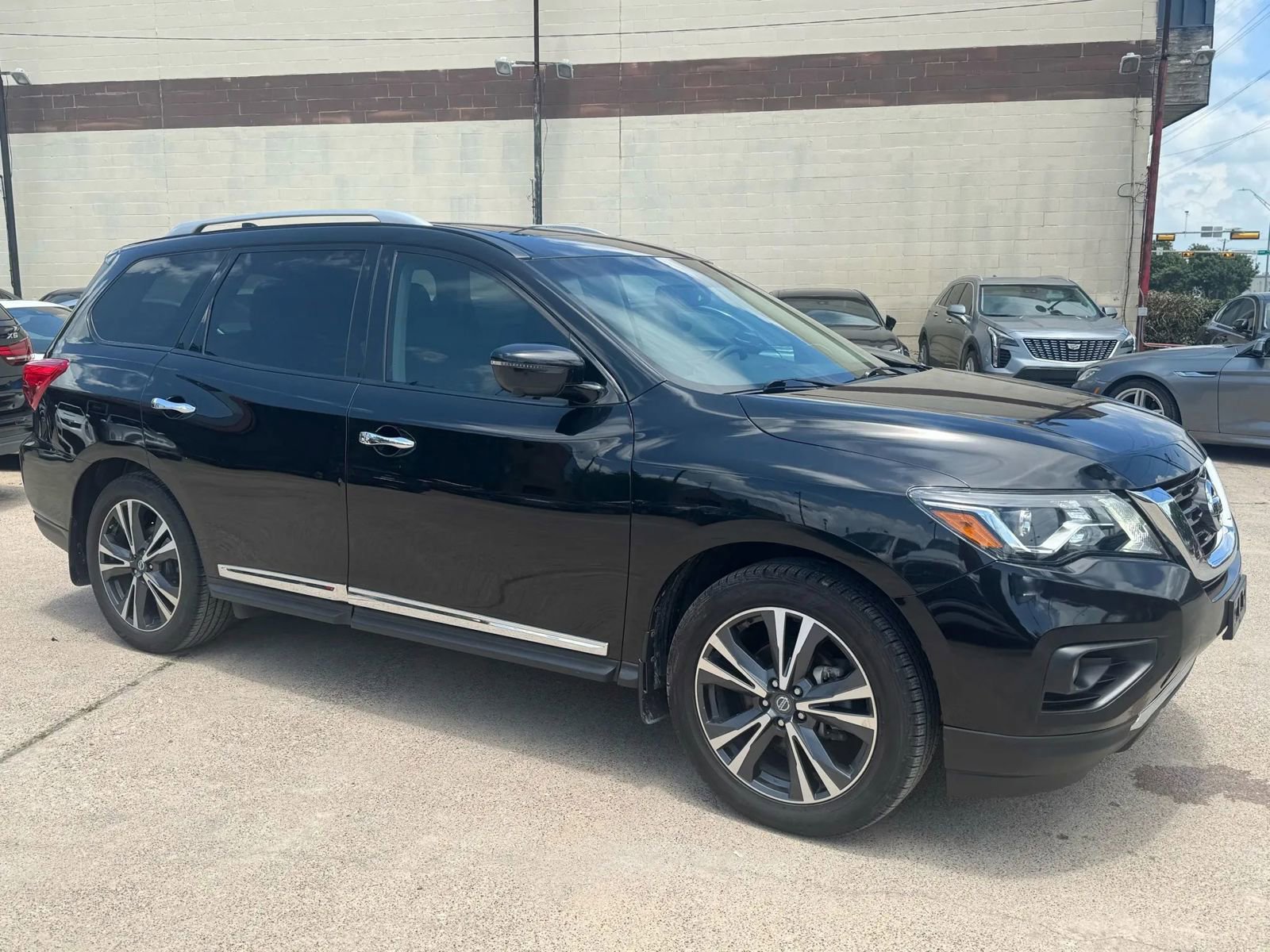 Used 2020 Nissan Pathfinder Platinum