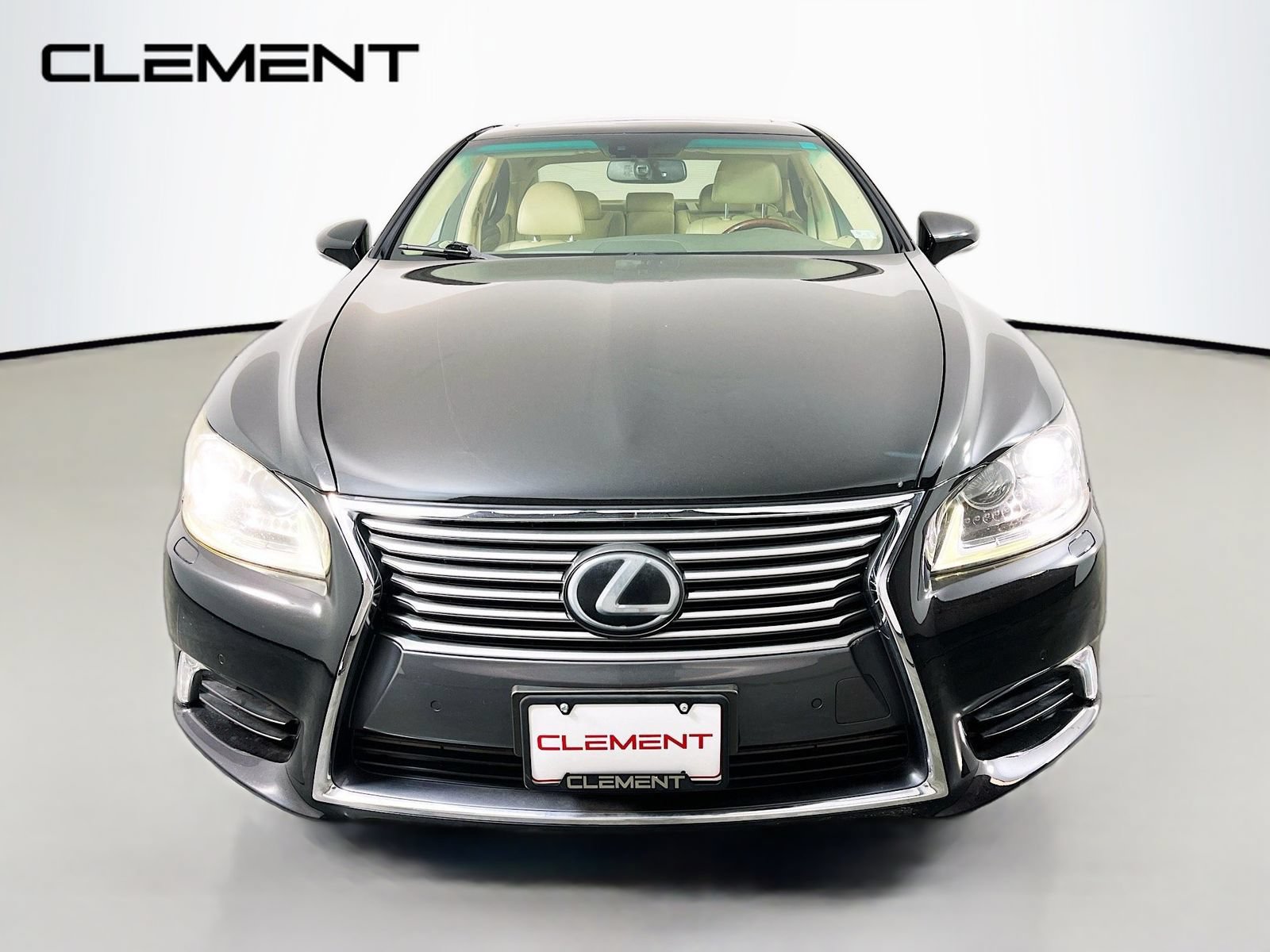 Used 2017 Lexus LS 460 w/ Comfort Package RWD image 3