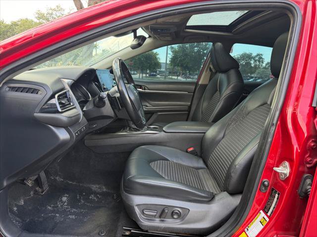 Used 2022 Toyota Camry SE w/ Convenience Package FWD image 24