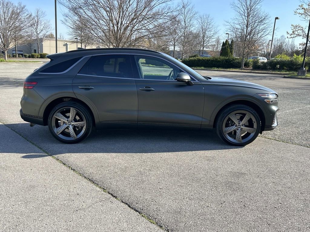 Used 2025 Genesis GV70 3.5T Sport w/ Sport Advanced Package image 8