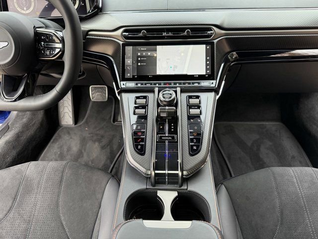 New 2025 Aston Martin V8 Vantage Coupe image 10