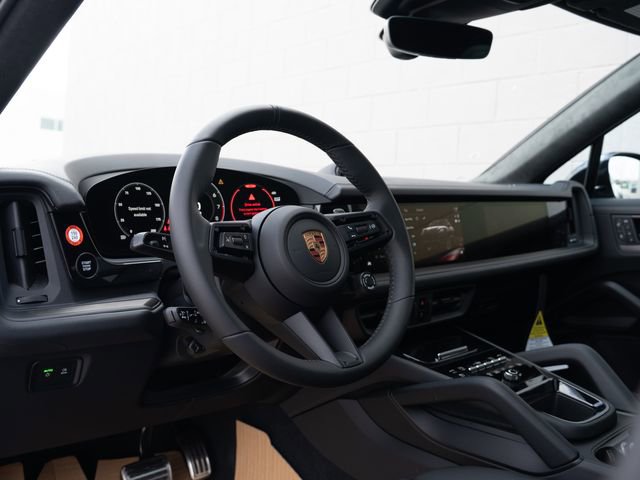 New 2026 Porsche Cayenne GTS image 4
