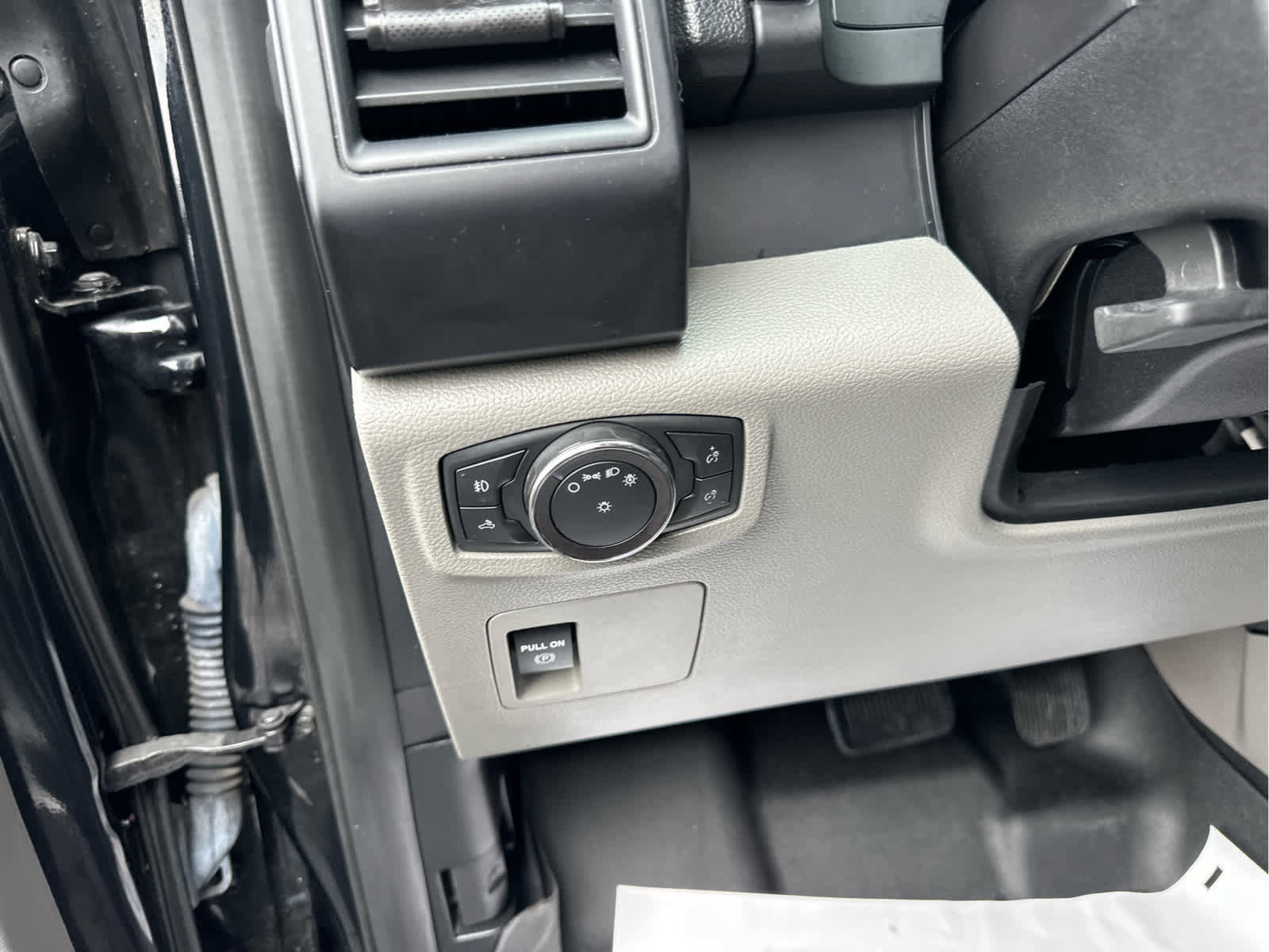 Used 2018 Ford F150 XL w/ Equipment Group 101A Mid image 17