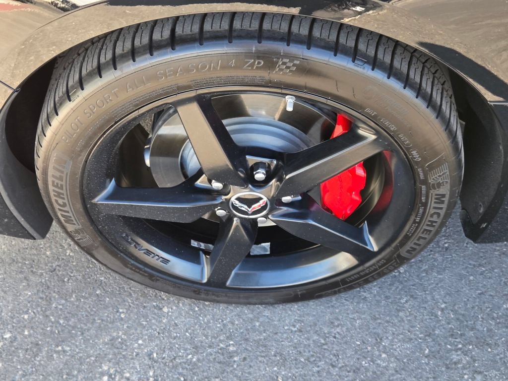Used 2014 Chevrolet Corvette Stingray Convertible w/ 2LT Preferred Equipment Group RWD image 10