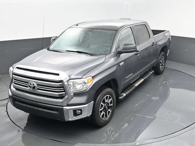 Used 2017 Toyota Tundra SR5 w/ TRD Off Road Package AWD/4WD image 20