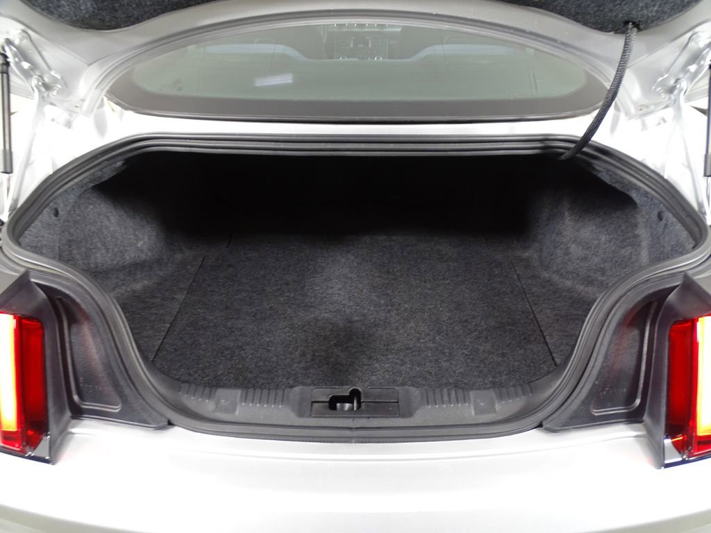 Used 2017 Ford Mustang GT image 13