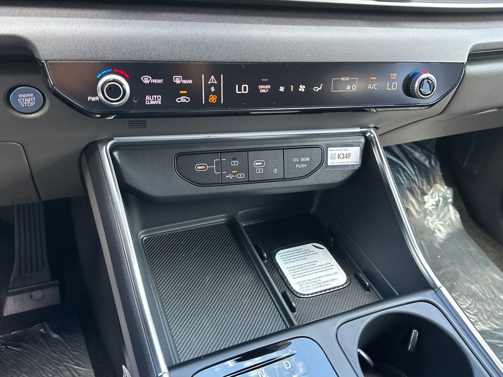 New 2026 Kia Carnival EX FWD image 21