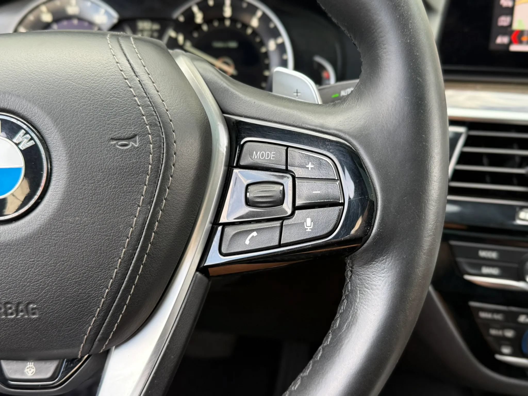 Used 2019 BMW 530i xDrive w/ Convenience Package AWD/4WD image 20