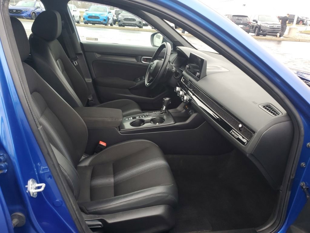 Used 2023 Honda Civic Sport image 31