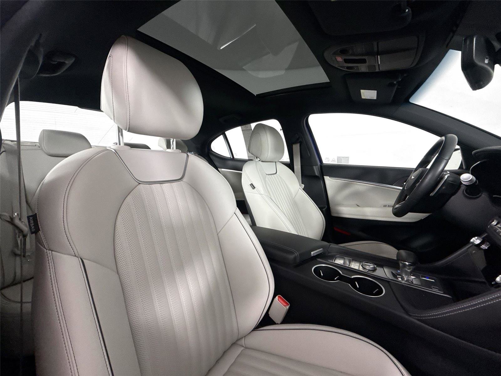 Used 2025 Genesis G70 3.3T Advanced image 44