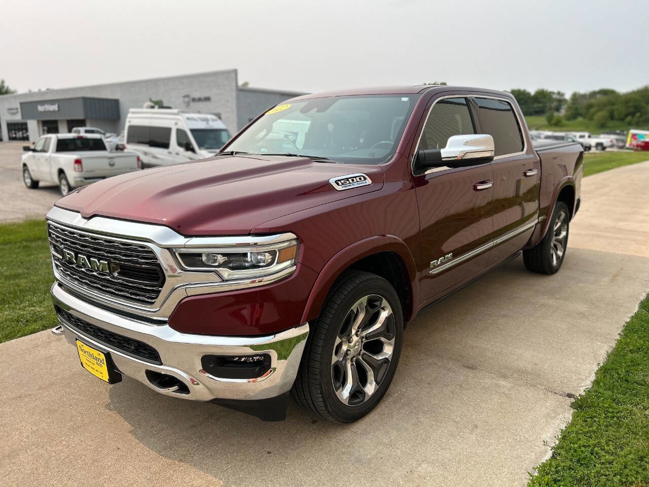 Used 2022 RAM 1500 Limited image 2