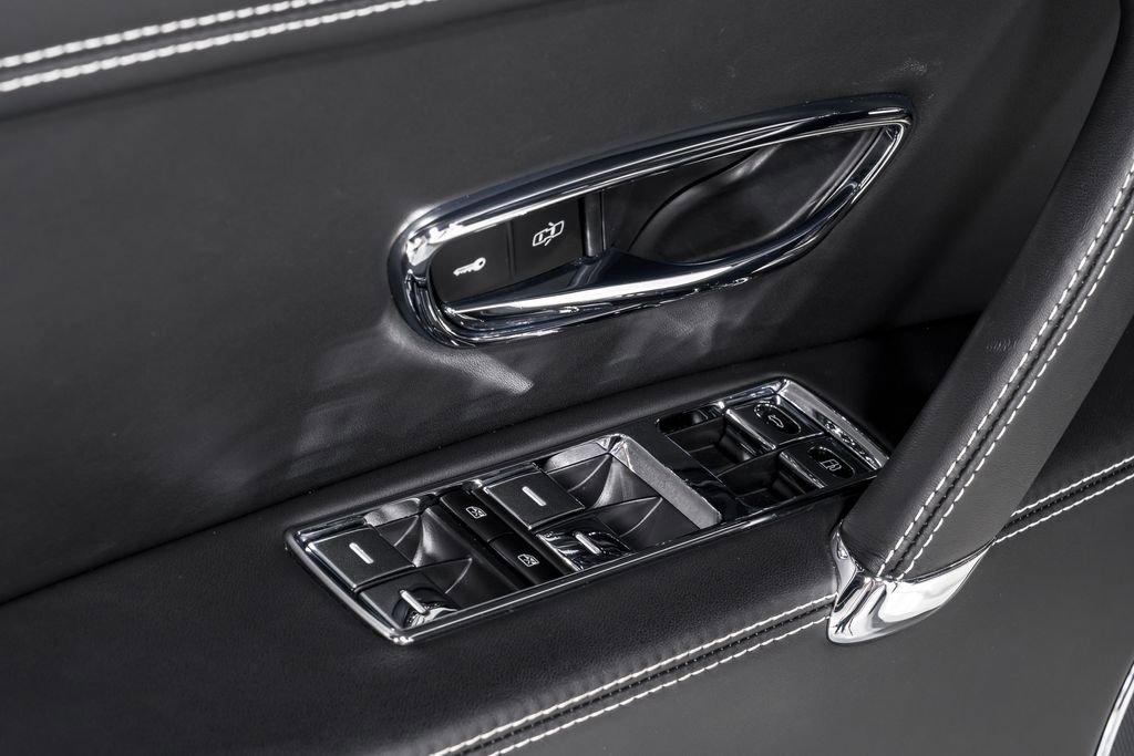 Used 2018 Bentley Flying Spur S V8 image 10