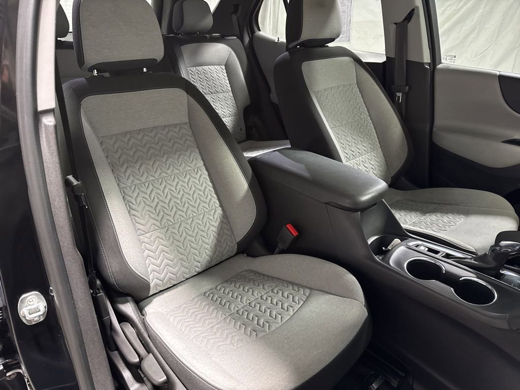 Used 2023 Chevrolet Equinox LS FWD image 10