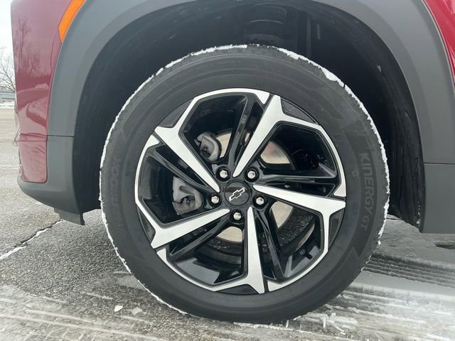 Used 2023 Chevrolet TrailBlazer RS w/ Sun and Liftgate Package image 14