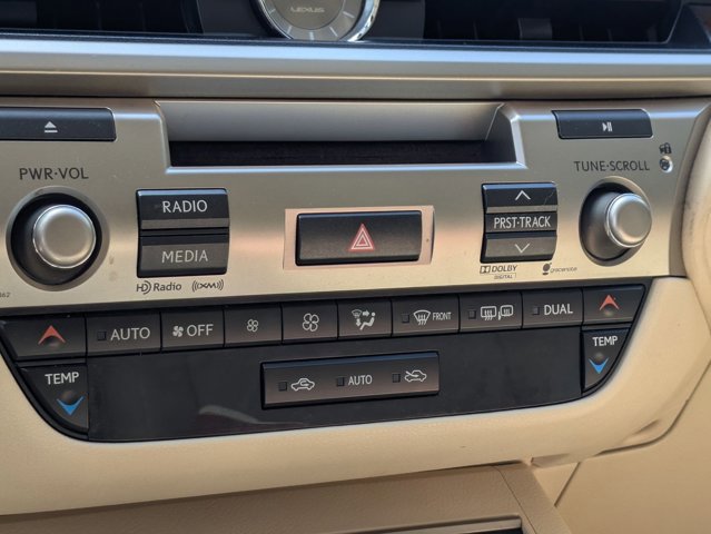 Used 2014 Lexus ES 350 w/ Premium Package FWD image 10
