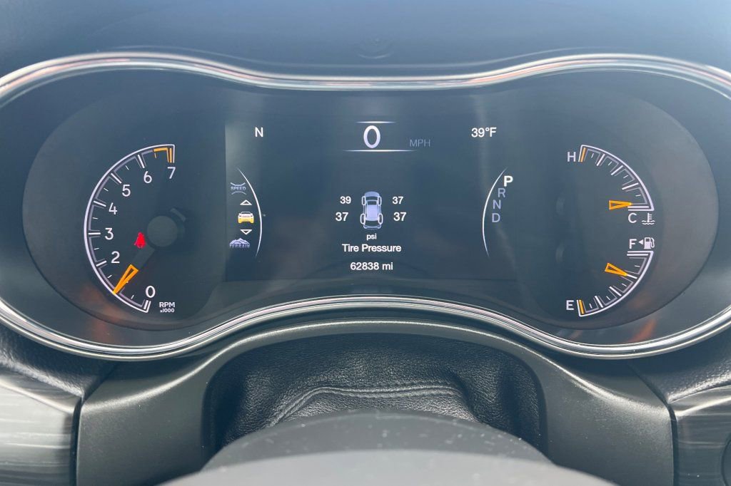 Used 2022 Jeep Grand Cherokee Limited w/ Trailer Tow Group IV image 22