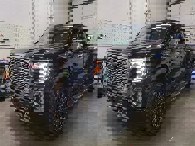 Used 2020 GMC Sierra 1500 Denali w/ Denali Premium Package image 11