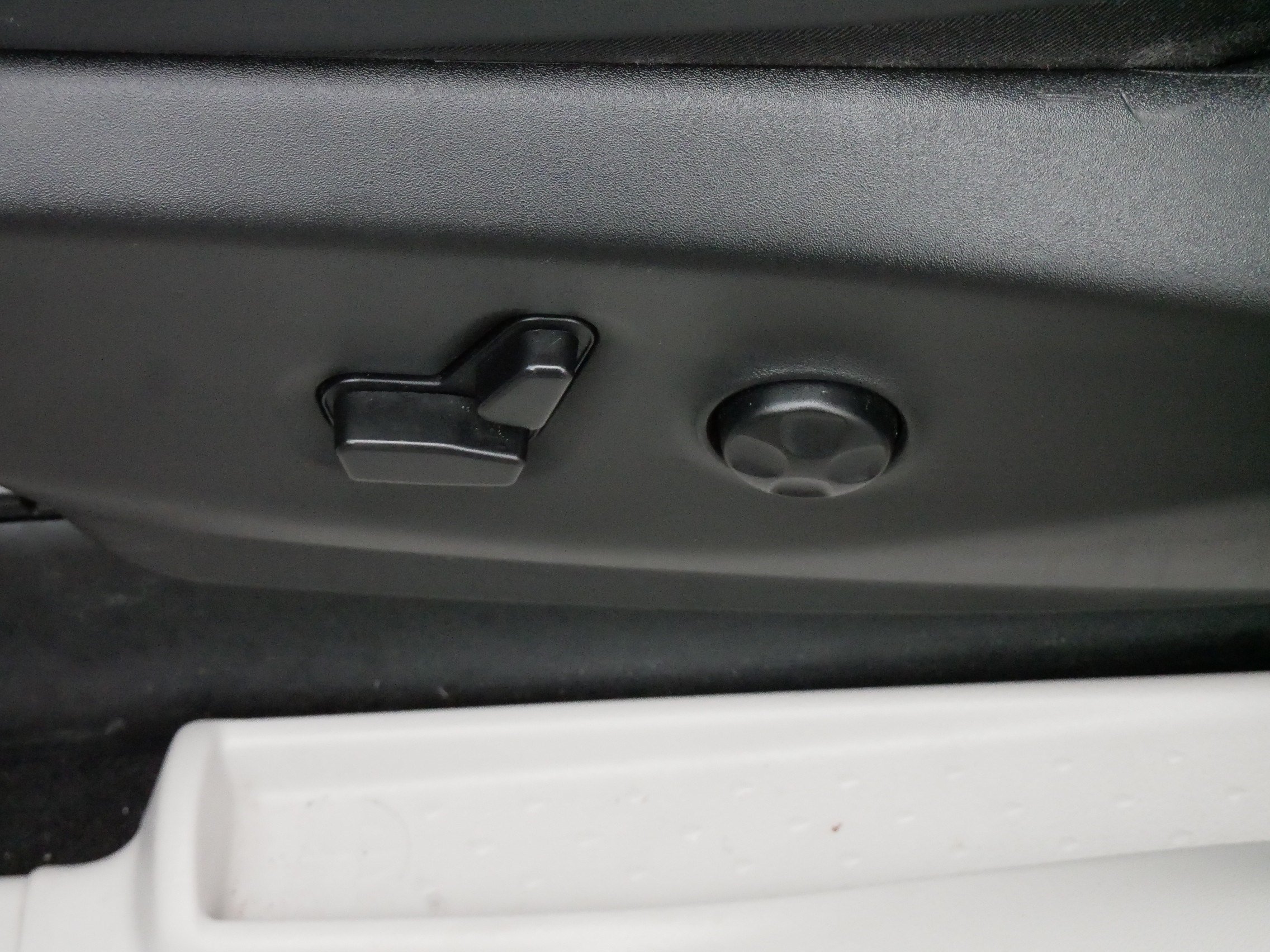 Used 2024 Chrysler Pacifica Limited FWD image 20