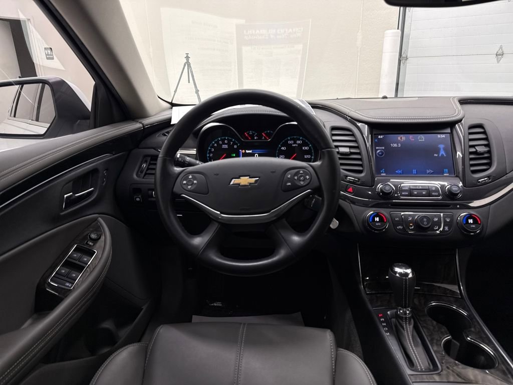 Used 2014 Chevrolet Impala LT w/ Convenience Package image 14