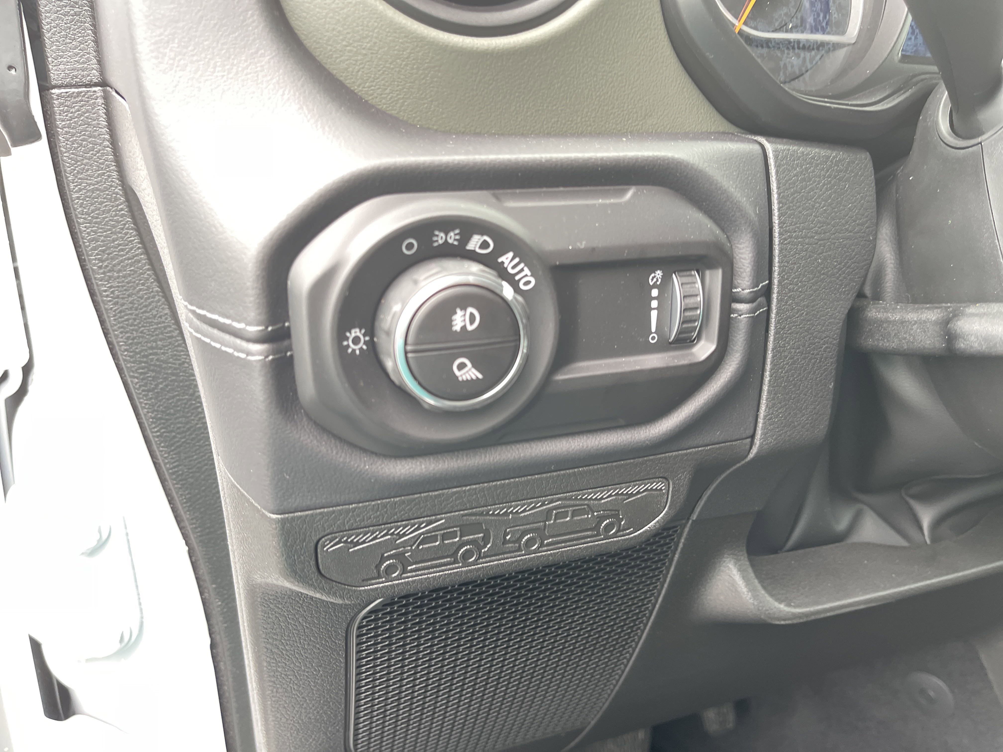New 2025 Jeep Gladiator Mojave image 23