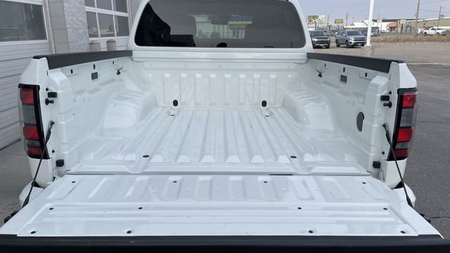 Used 2025 Nissan Frontier SV image 22