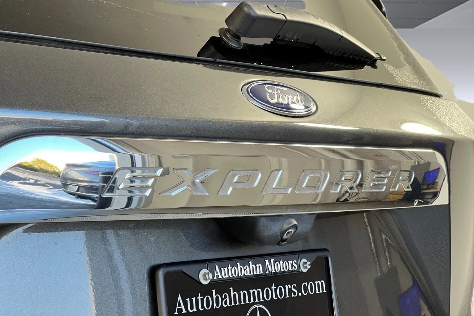 Used 2020 Ford Explorer Limited image 23