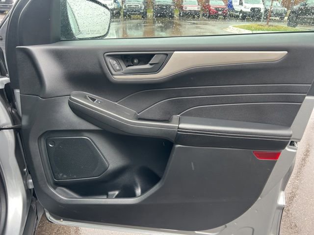 Used 2021 Ford Escape S image 10