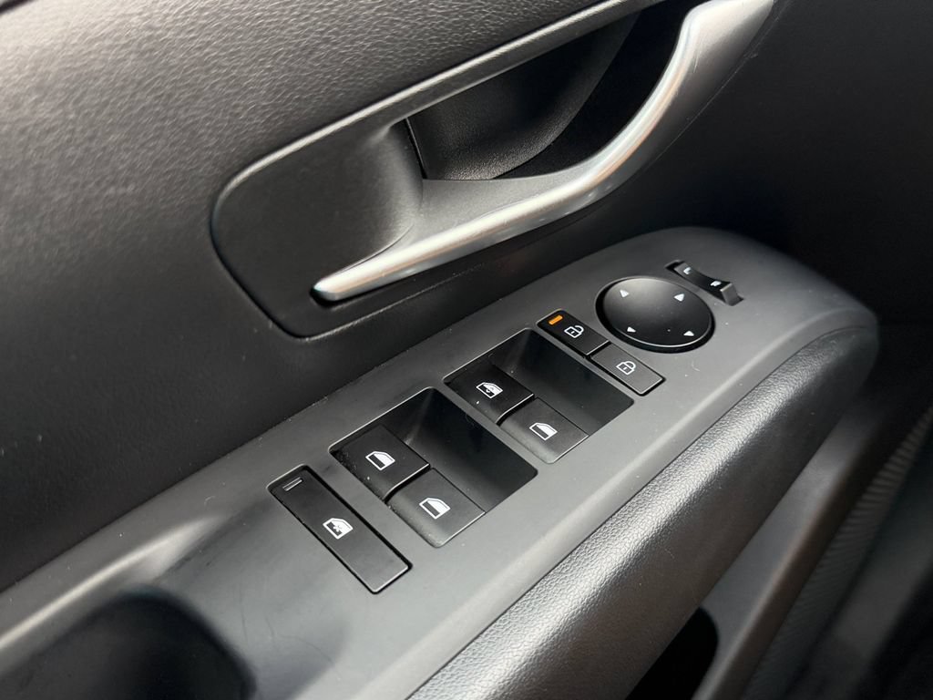 Used 2026 Hyundai Tucson SE FWD image 19