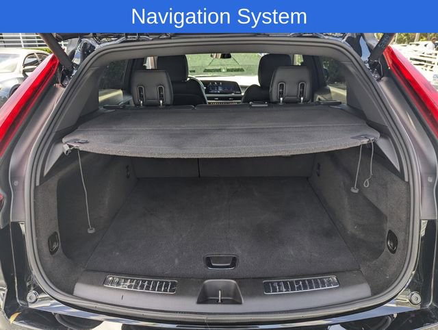 Used 2025 Cadillac XT4 Premium Luxury image 16
