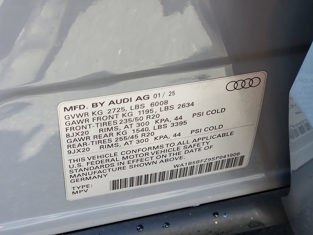 Certified 2025 Audi Q4 e-tron Premium Plus w/ Premium Plus RWD image 28