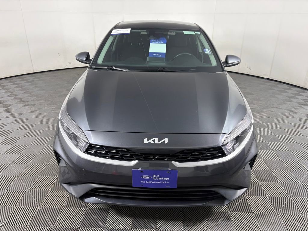 Used 2023 Kia Forte LXS w/ LXS Technology Package image 2