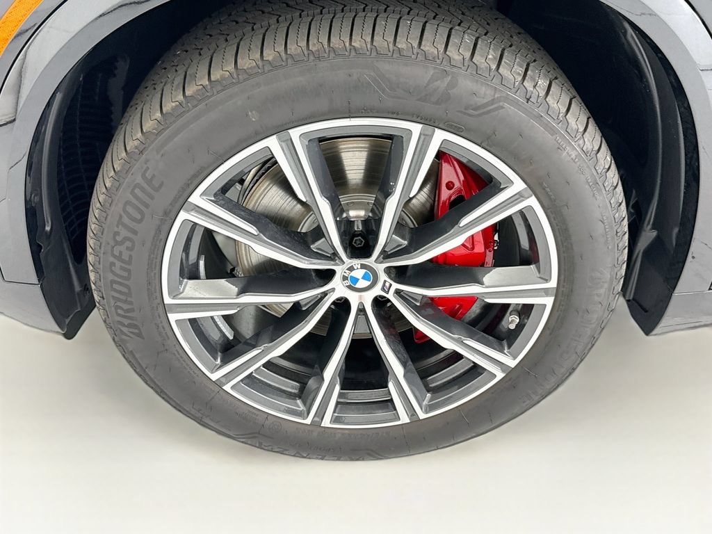 New 2026 BMW X5 xDrive40i w/ M Sport Package AWD/4WD image 27