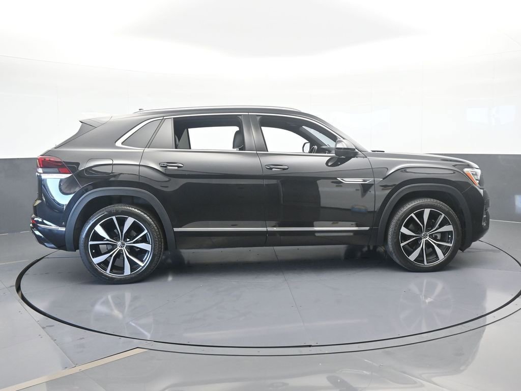 Used 2024 Volkswagen Atlas Cross Sport SEL Premium R-Line image 7