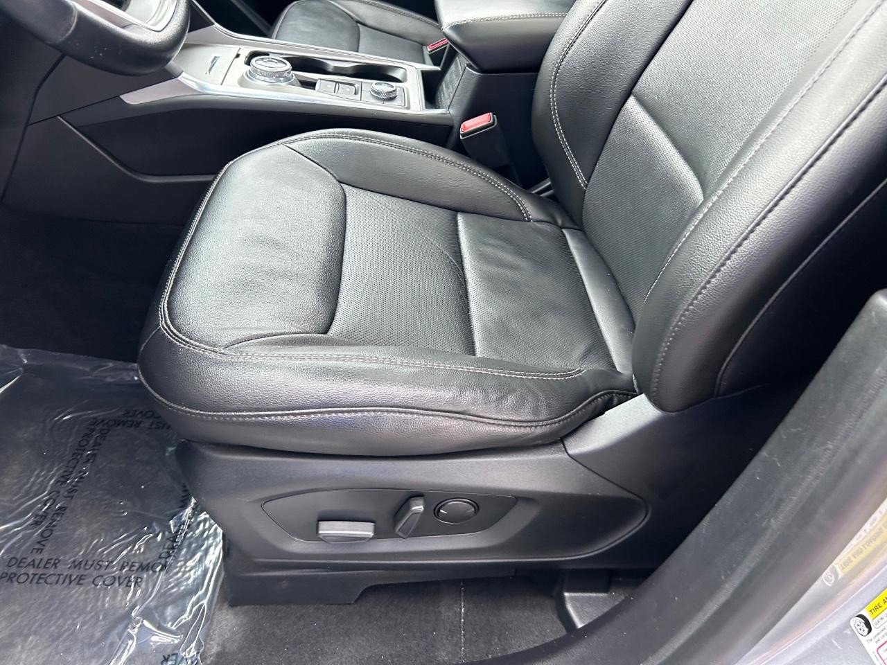 Used 2022 Ford Explorer Limited image 23