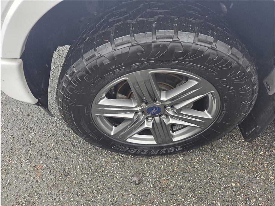 Used 2019 Ford F150 Lariat w/ Equipment Group 502A Luxury image 11