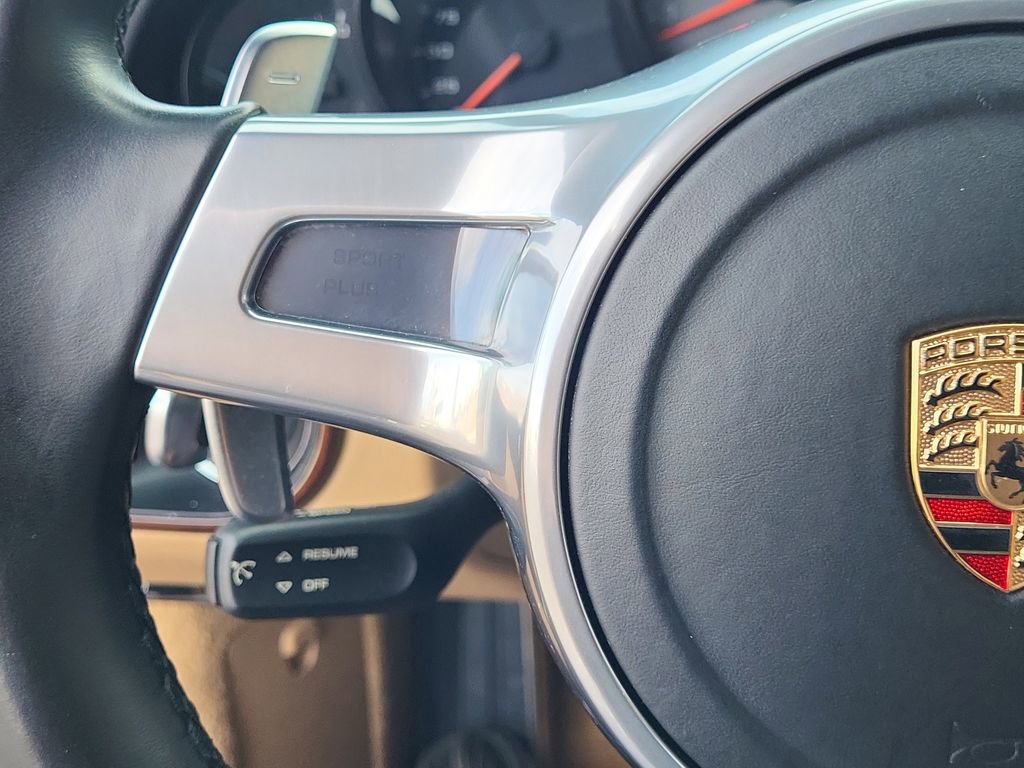Used 2014 Porsche 911 Carrera 4S image 22