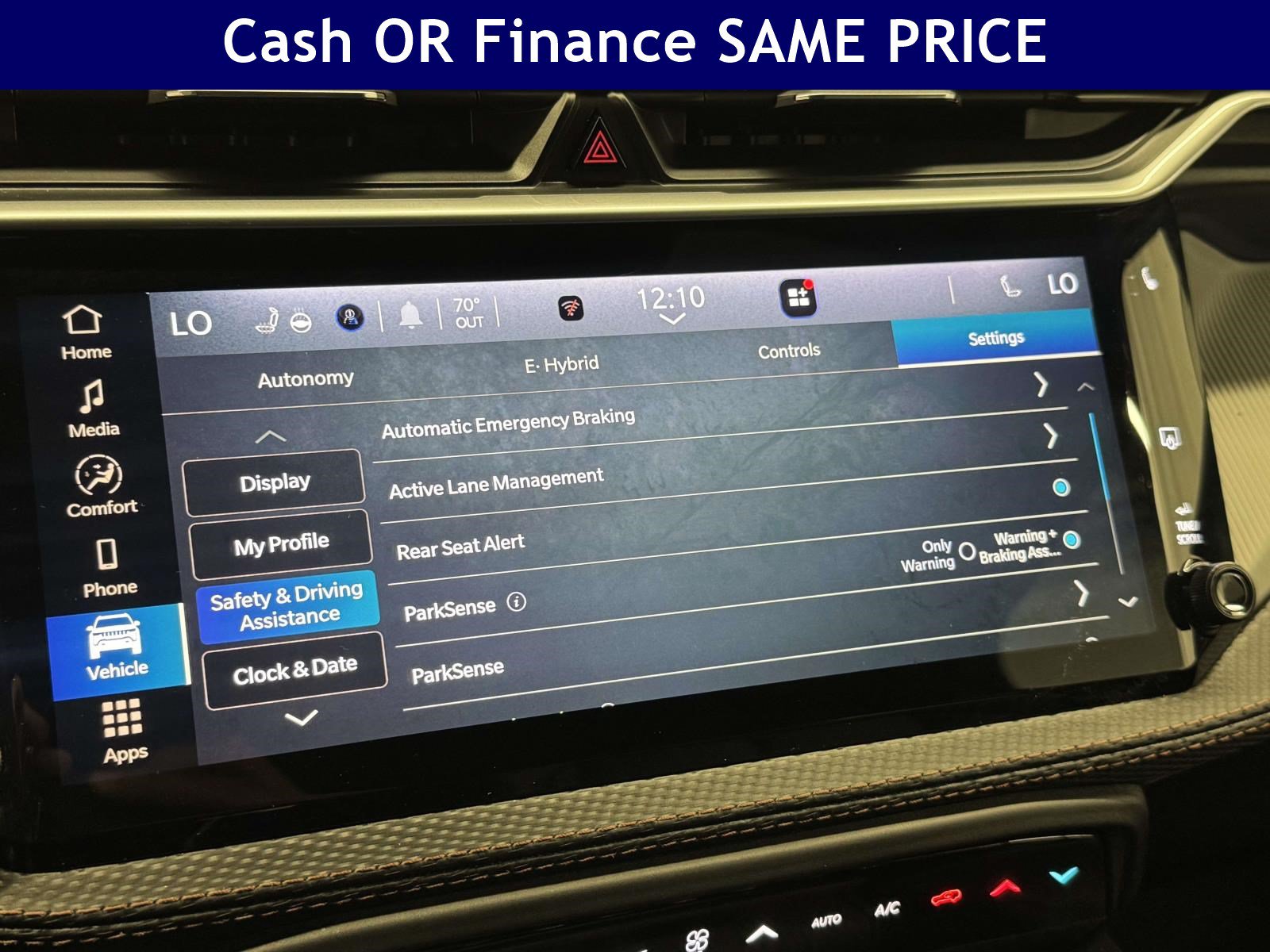 Used 2026 Jeep Cherokee Limited AWD/4WD image 23