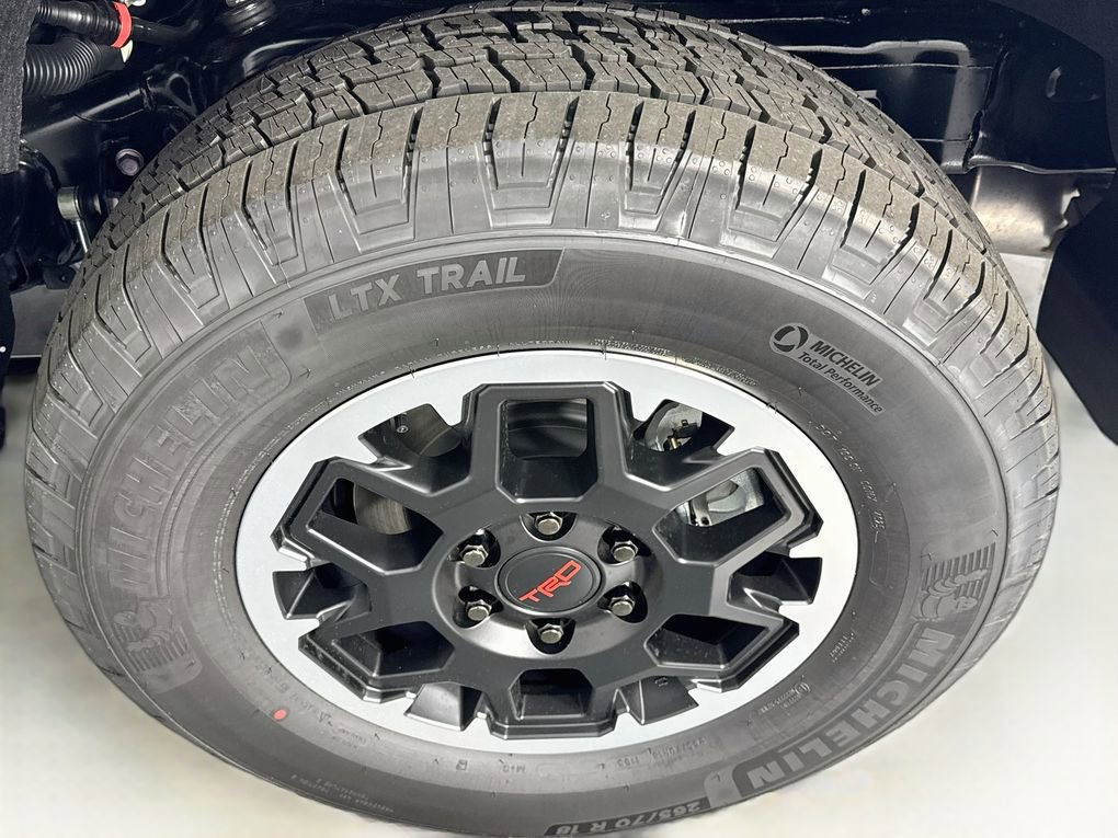 New 2026 Toyota 4Runner TRD Off-Road Premium AWD/4WD image 31
