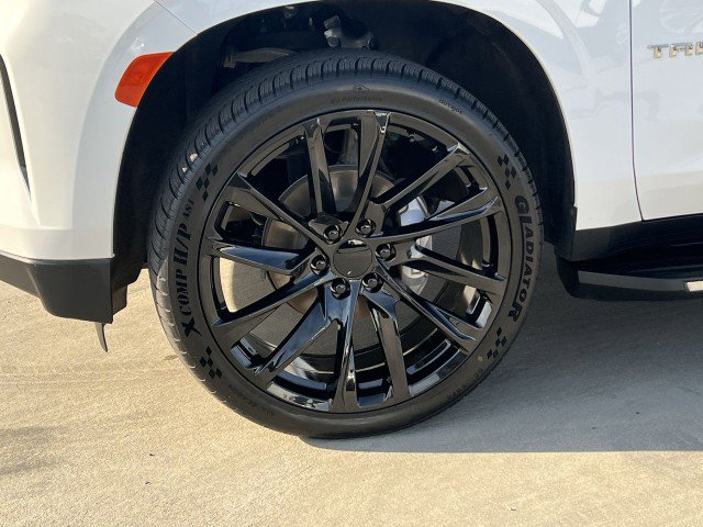 Used 2024 Chevrolet Tahoe LT image 32