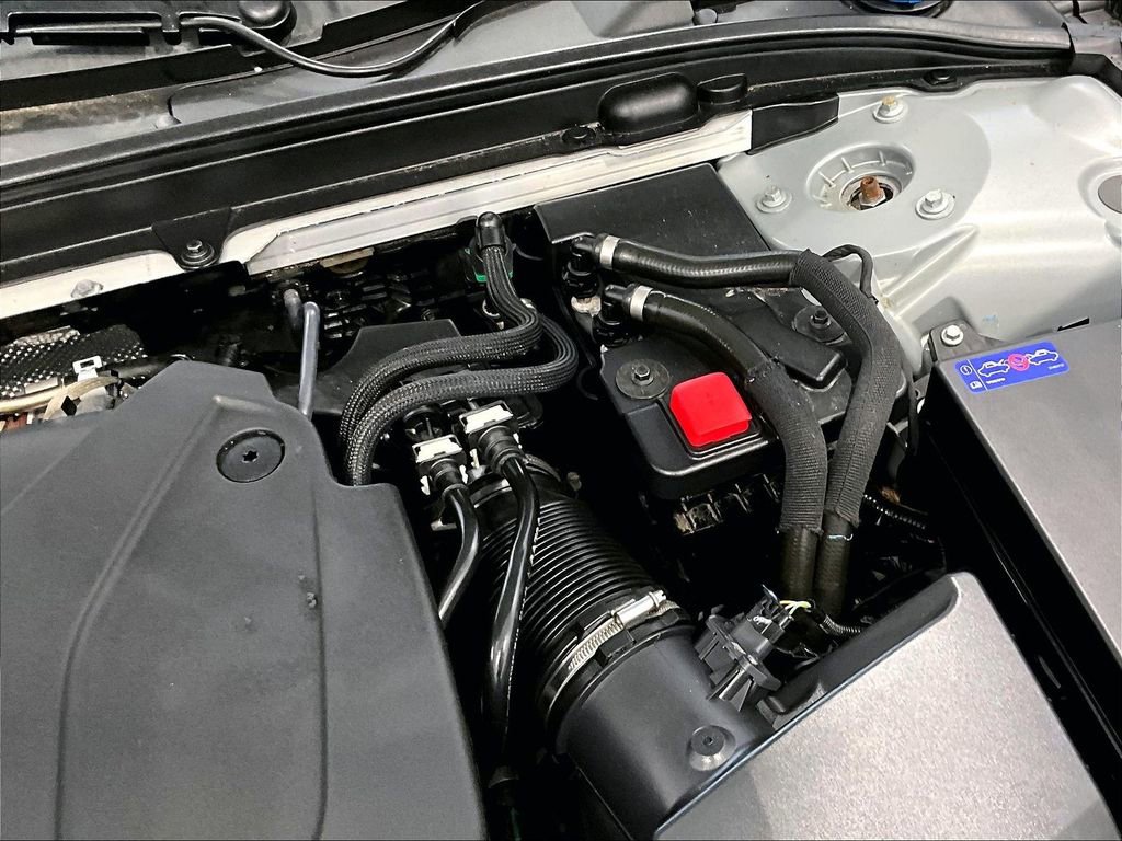 Used 2024 Volvo S60 B5 Ultimate w/ Climate Package image 31